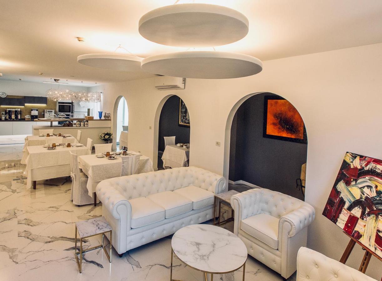 Meuble Tripoli 3* Grado