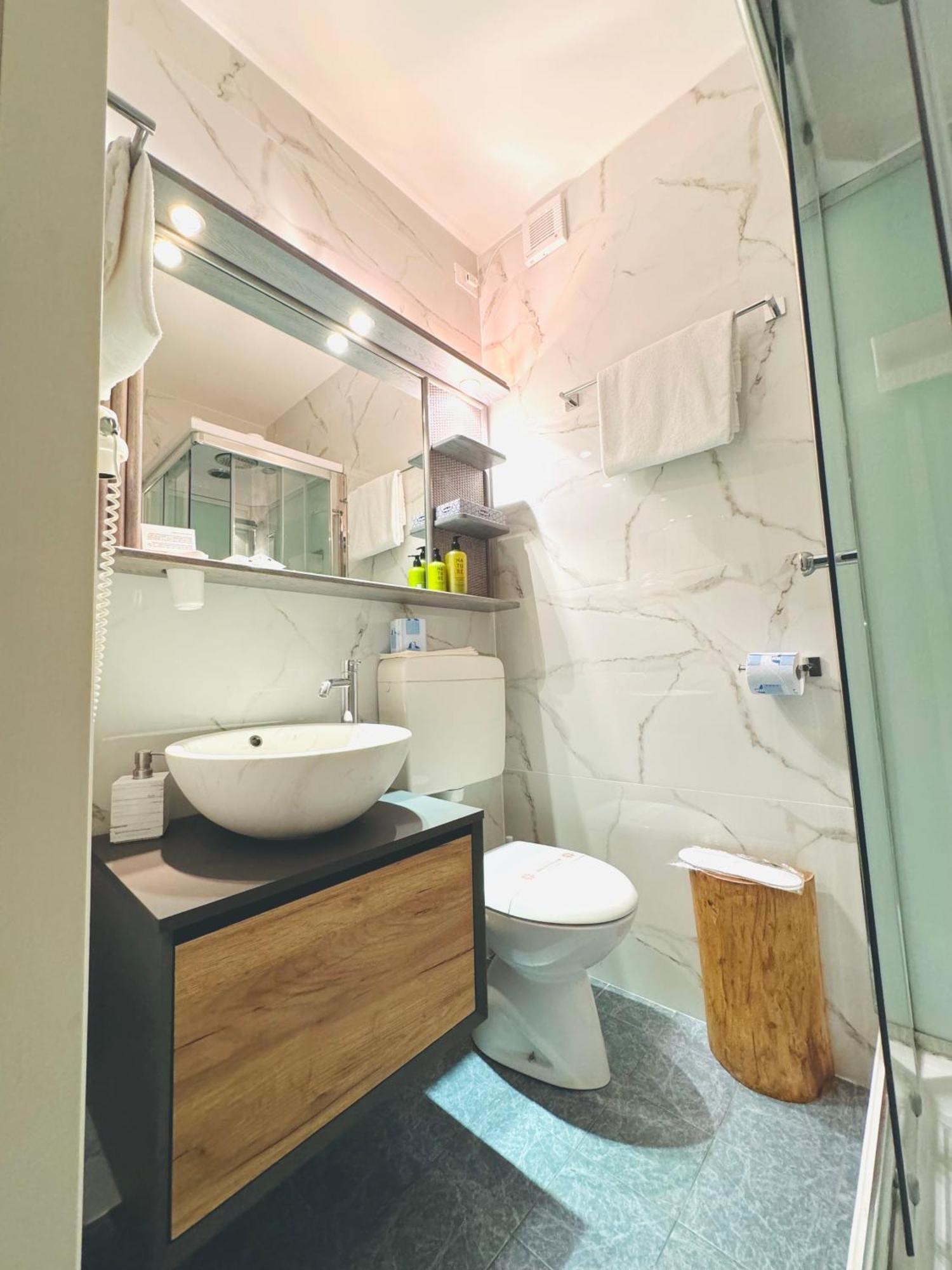 Meuble Tripoli Hotel